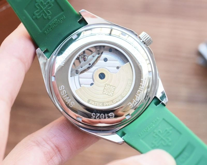 Seasonal PATEK PHILIPPE Watches 197114