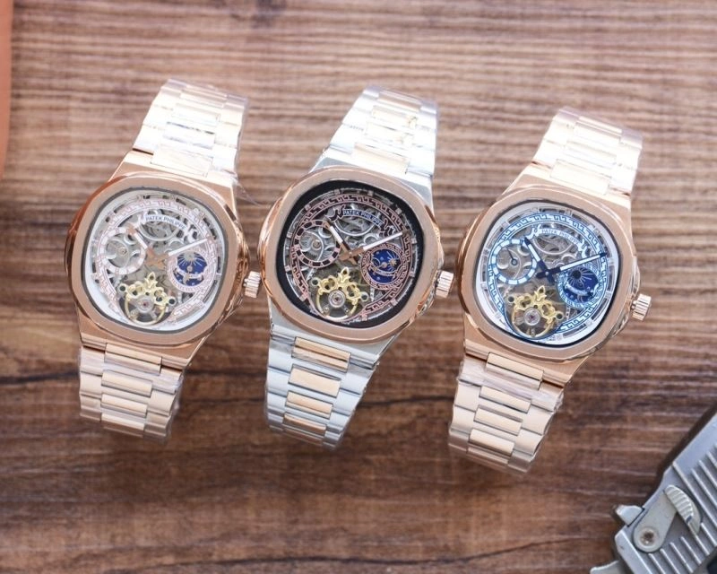 Snug PATEK PHILIPPE Watches 197121