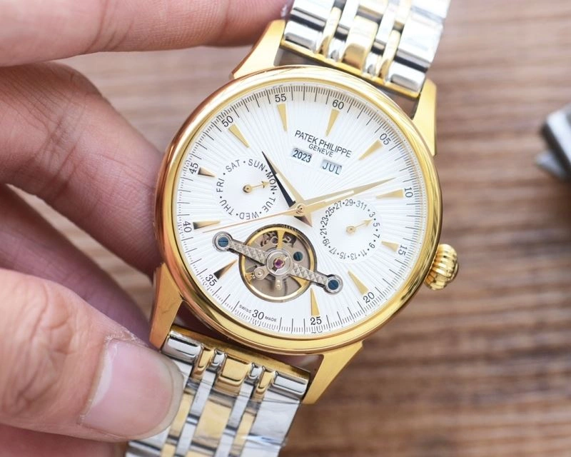 Practical PATEK PHILIPPE Watches 197033