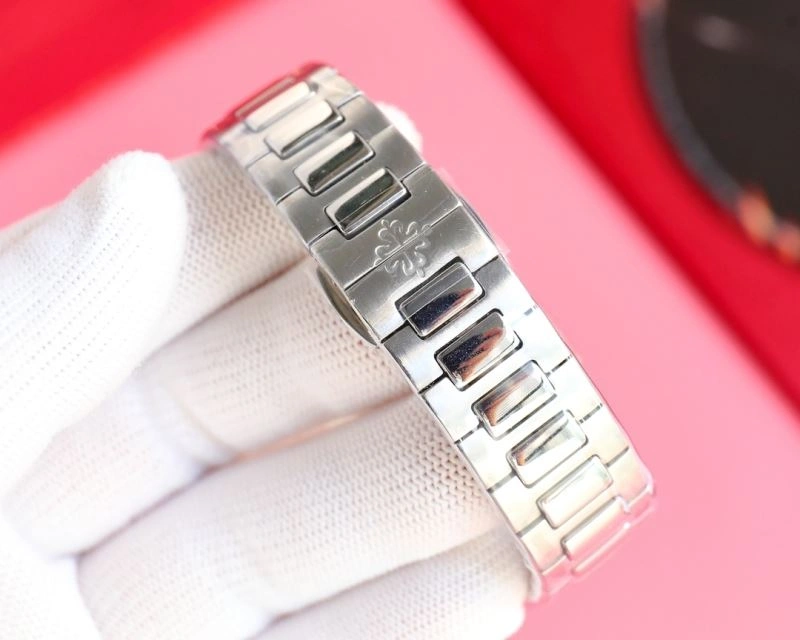 PATEK PHILIPPE Watches RelaxedFit 196852