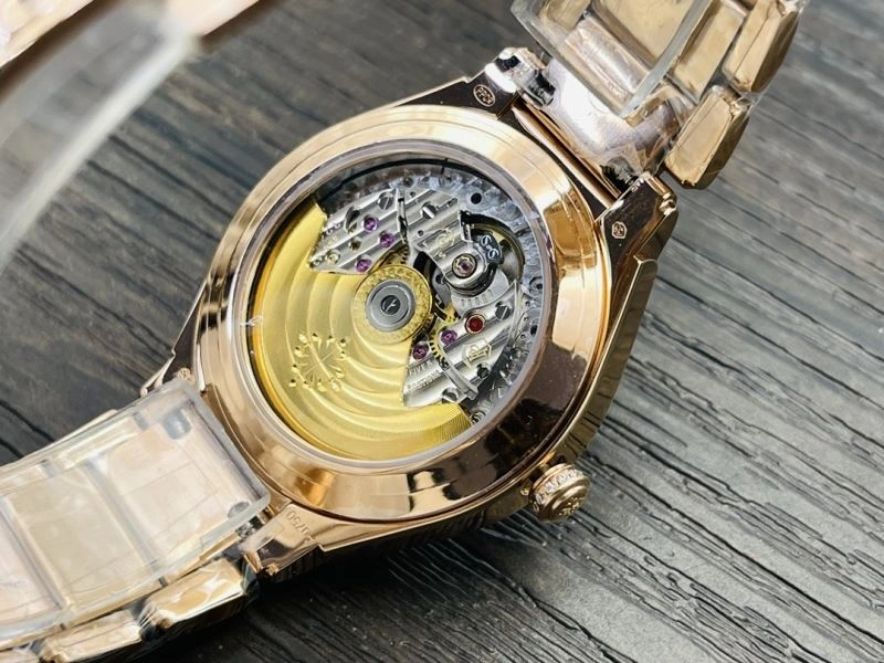 Seasonal PATEK PHILIPPE Watches 196784