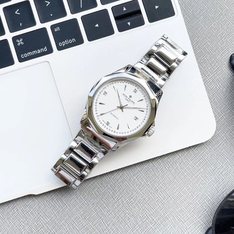 PATEK PHILIPPE Watches ModernLook 196573