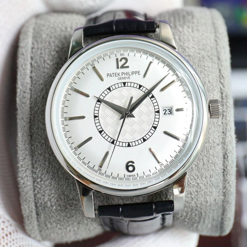 Compact PATEK PHILIPPE Watches 196595