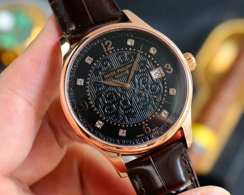 Snug PATEK PHILIPPE Watches 196375