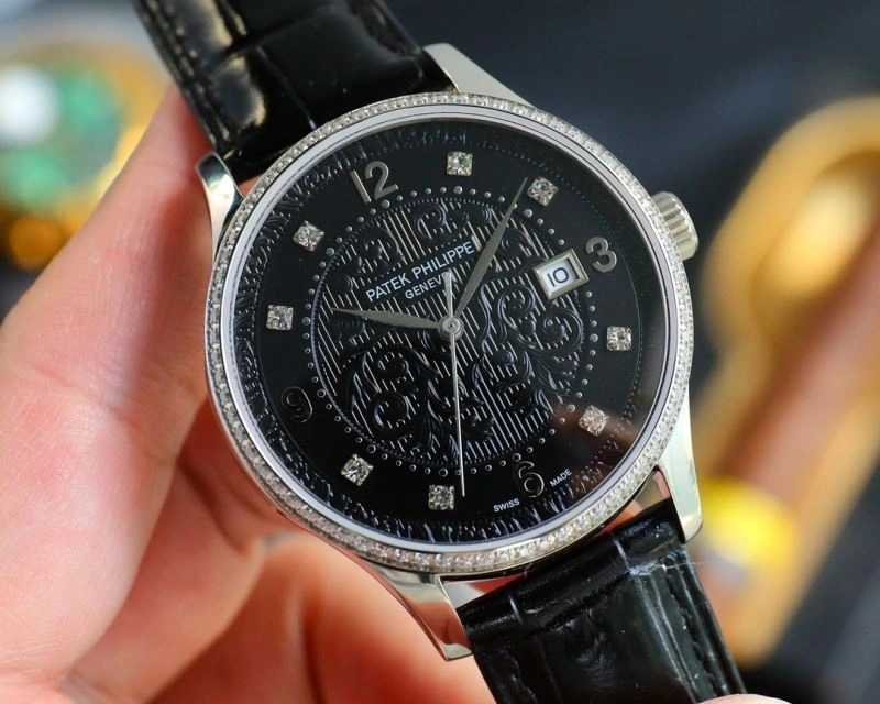 Snug PATEK PHILIPPE Watches 196375