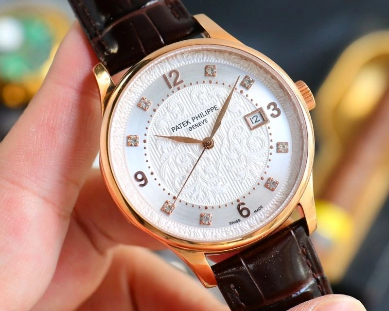Snug PATEK PHILIPPE Watches 196375