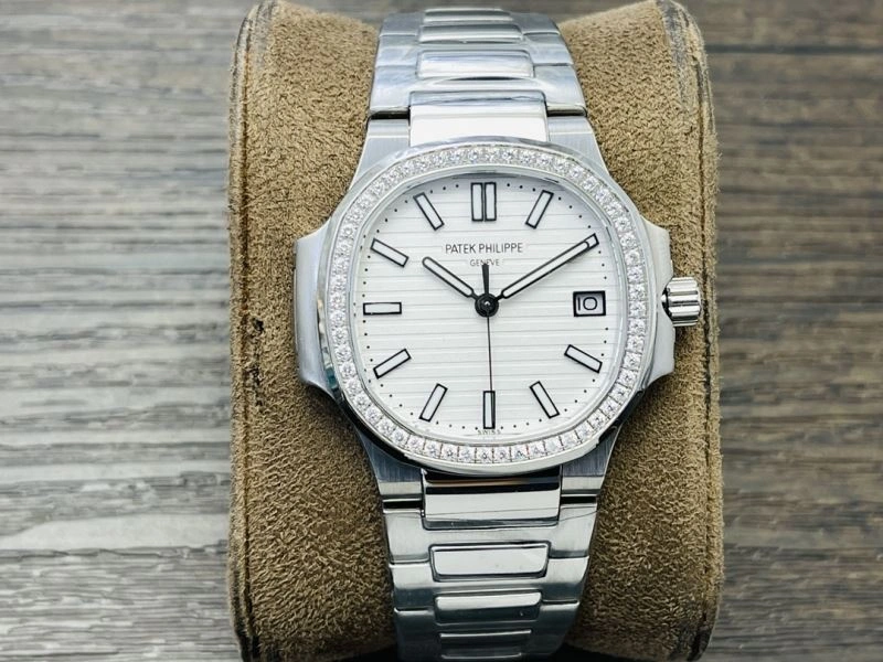 Bold PATEK PHILIPPE Watches 196365