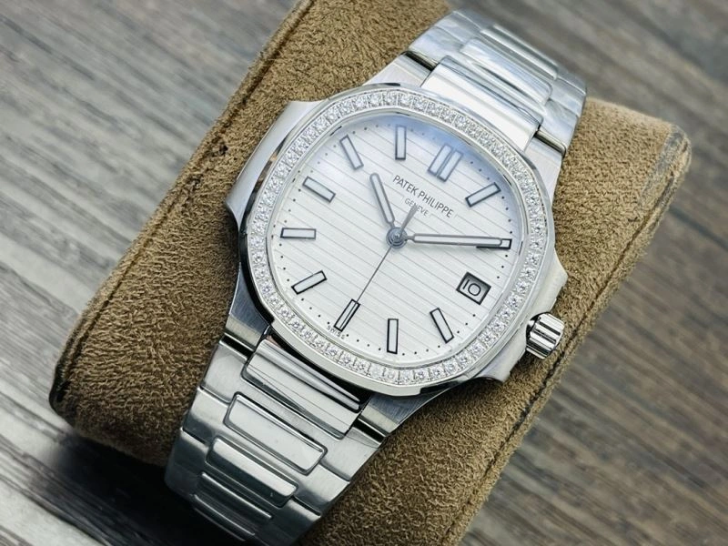 Bold PATEK PHILIPPE Watches 196365