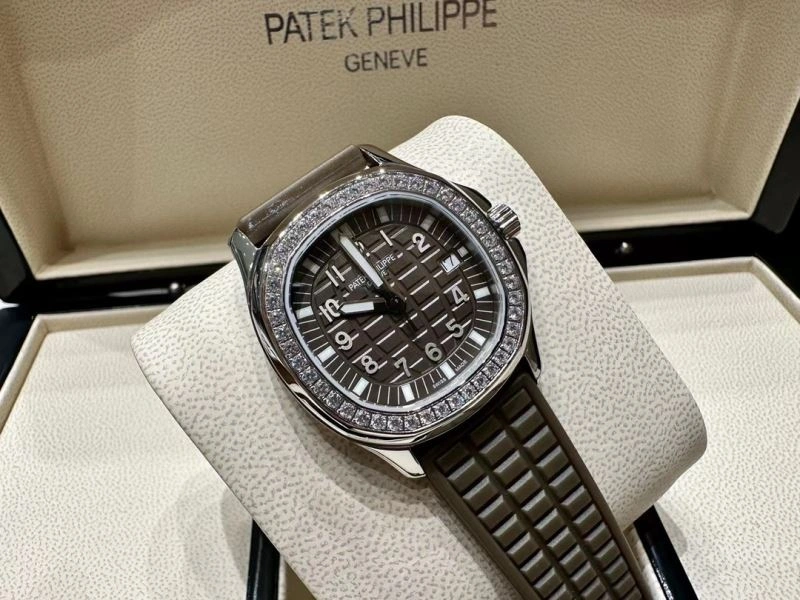 Stretchable PATEK PHILIPPE Watches 196325