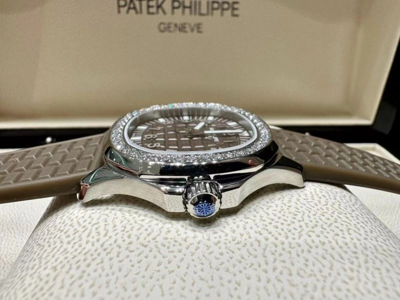Stretchable PATEK PHILIPPE Watches 196325