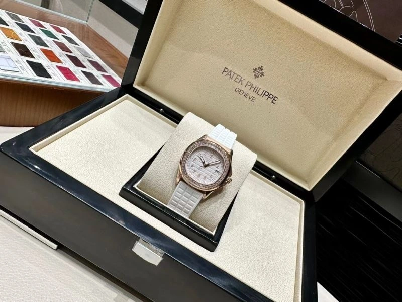 PATEK PHILIPPE Watches Elegant 196323