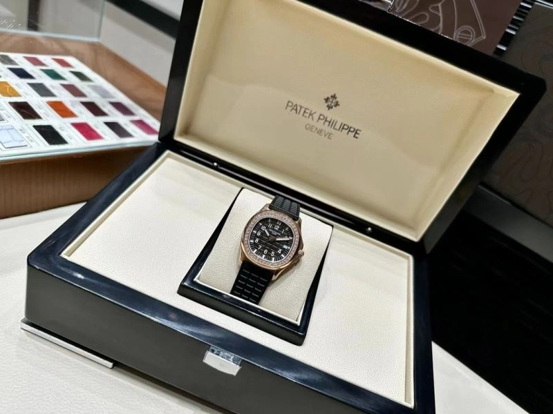 PATEK PHILIPPE Watches Youthful 196317