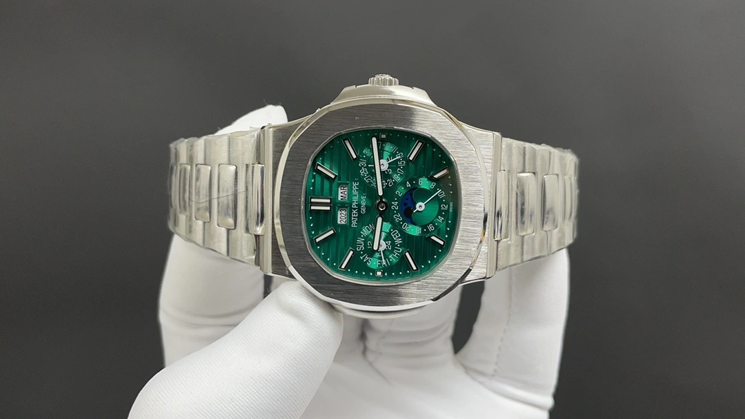PATEK PHILIPPE Watches Snug 196255