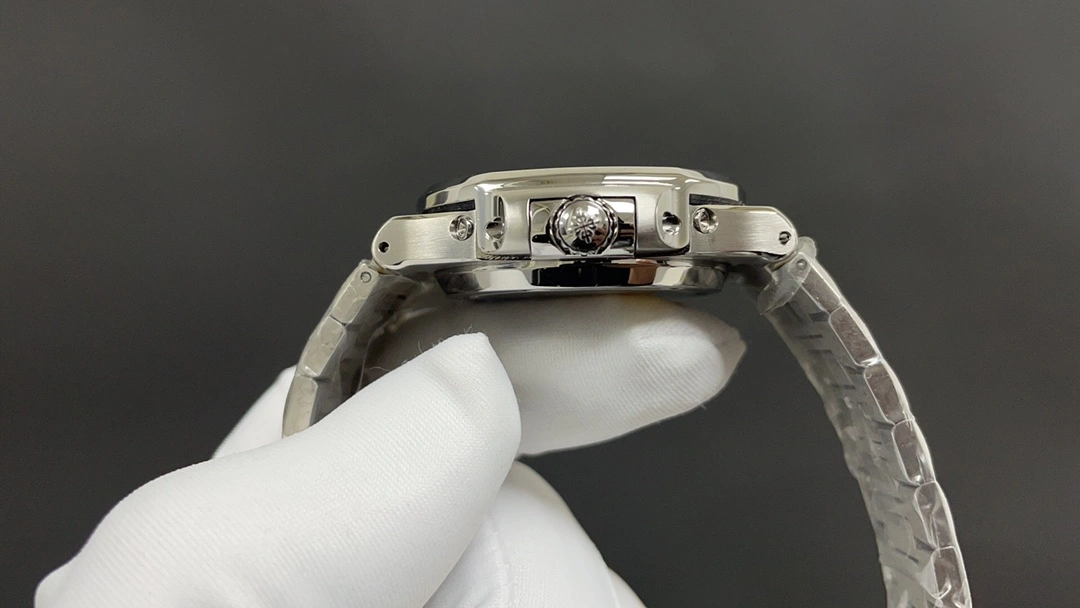PATEK PHILIPPE Watches Snug 196255
