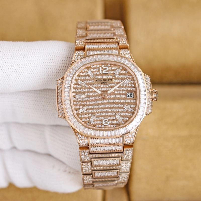 Sleek PATEK PHILIPPE Watches 196245