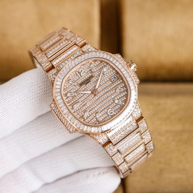 Sleek PATEK PHILIPPE Watches 196245