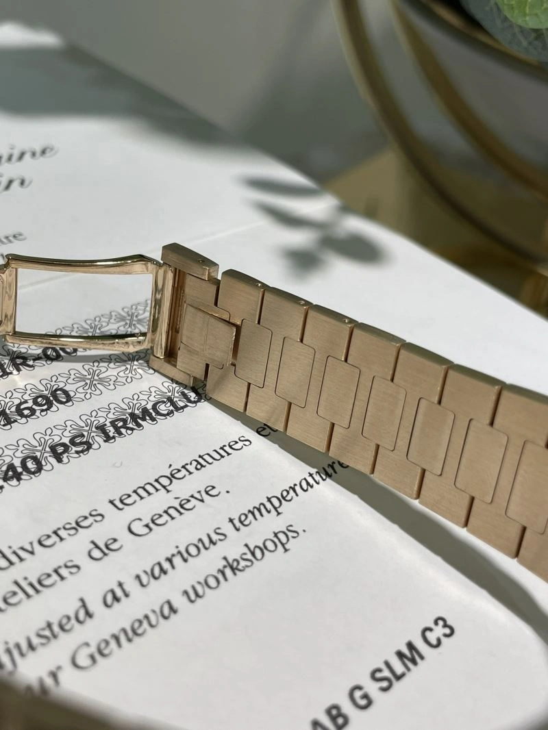 RelaxedFit PATEK PHILIPPE Watches 196175