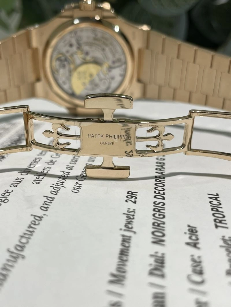 RelaxedFit PATEK PHILIPPE Watches 196175