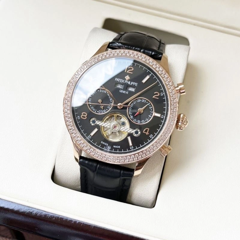 Seasonal PATEK PHILIPPE Watches 196165