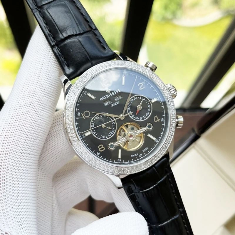 Seasonal PATEK PHILIPPE Watches 196165
