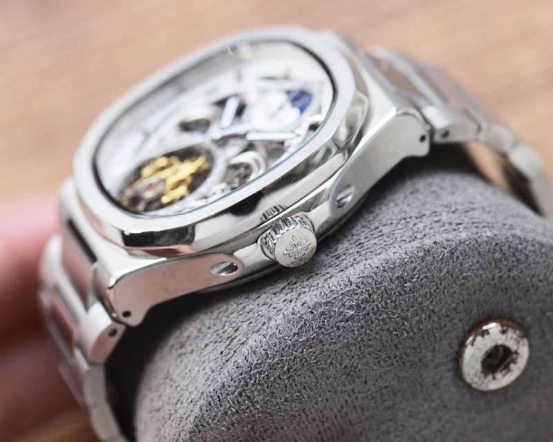 FashionForward PATEK PHILIPPE Watches 196151