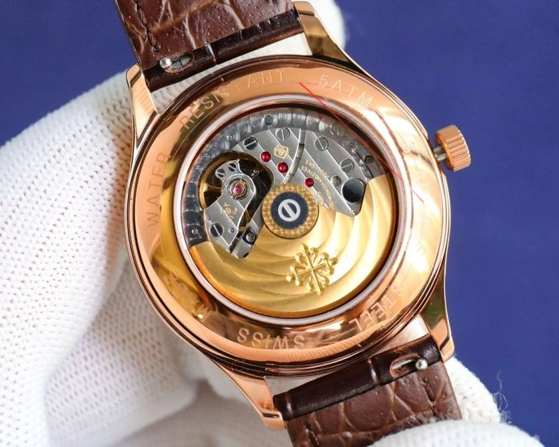 Sleek PATEK PHILIPPE Watches 196107