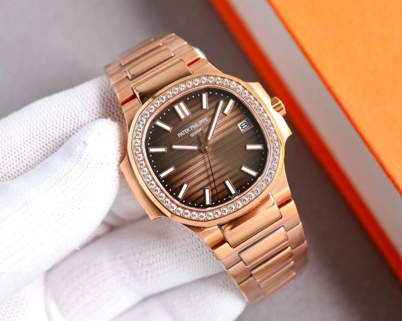 Compact PATEK PHILIPPE Watches 196069