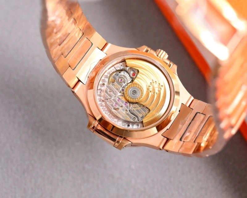 Compact PATEK PHILIPPE Watches 196069