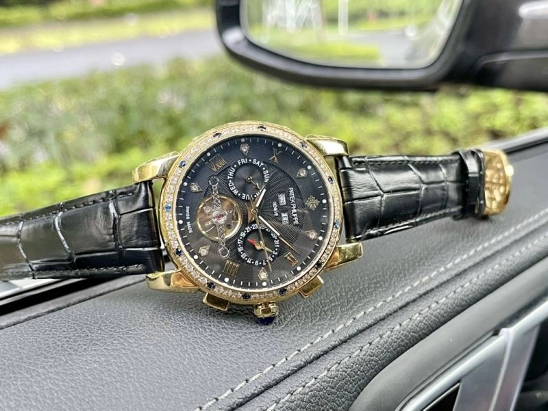 FashionForward PATEK PHILIPPE Watches 195944