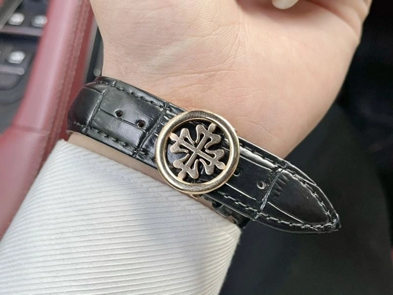 FashionForward PATEK PHILIPPE Watches 195944