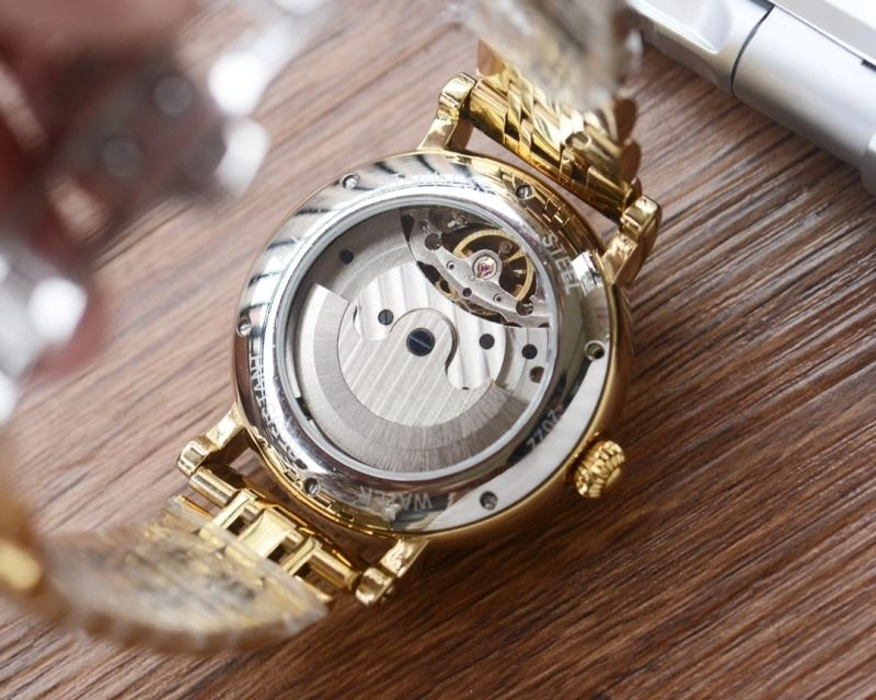 Sporty PATEK PHILIPPE Watches 195452