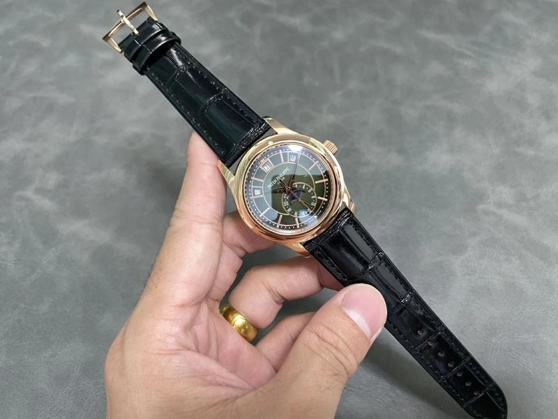 Comfortable PATEK PHILIPPE Watches 195262