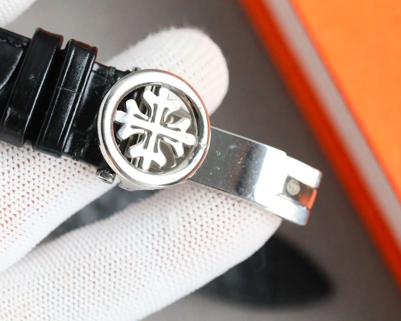 Minimalist PATEK PHILIPPE Watches 195162