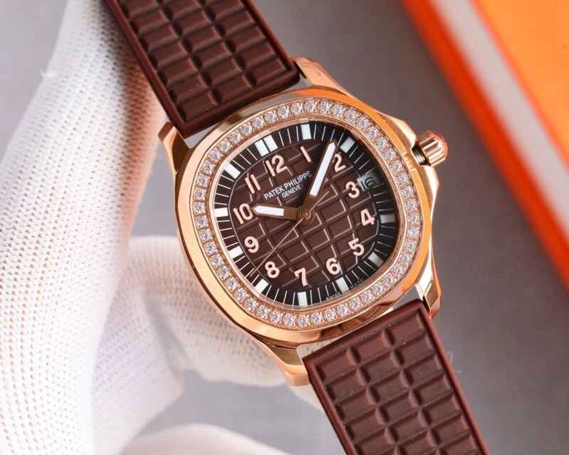 Seasonal PATEK PHILIPPE Watches 195160