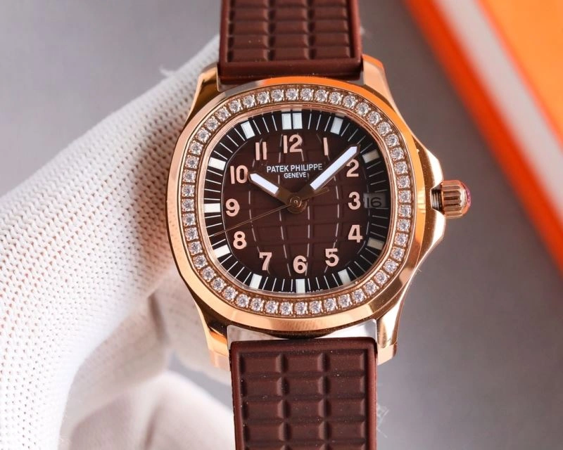 Seasonal PATEK PHILIPPE Watches 195160