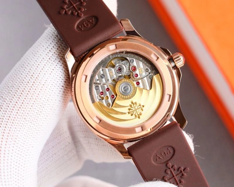 Seasonal PATEK PHILIPPE Watches 195160
