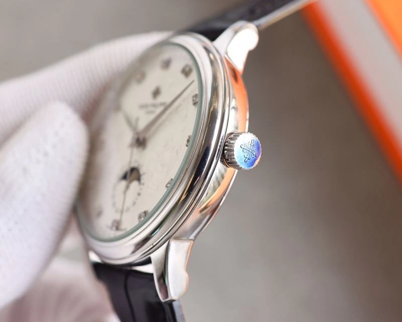Snug PATEK PHILIPPE Watches 195131