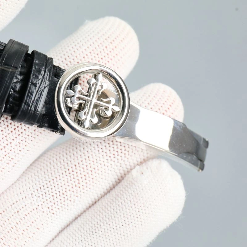 Minimalist PATEK PHILIPPE Watches 195101