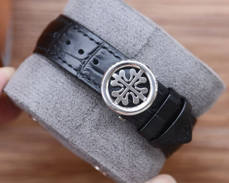 PATEK PHILIPPE Watches UrbanChic 195071