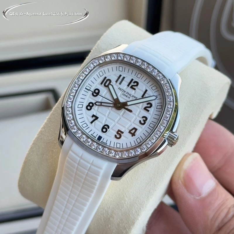 PATEK PHILIPPE Watches UrbanChic 195006