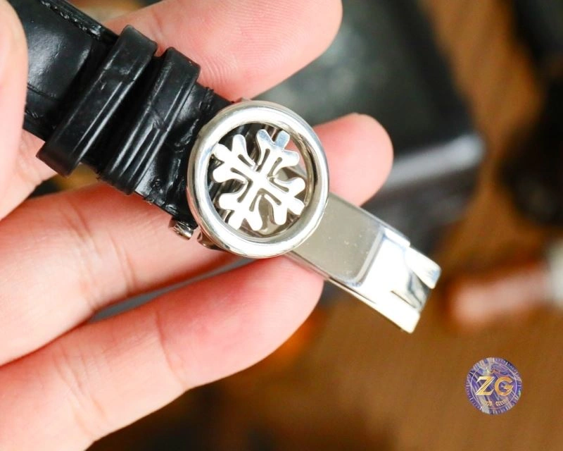 PATEK PHILIPPE Watches Sophisticated 194971