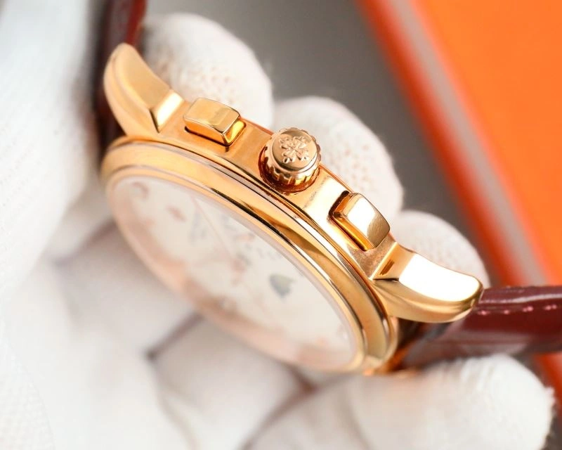 Vibrant PATEK PHILIPPE Watches 194861