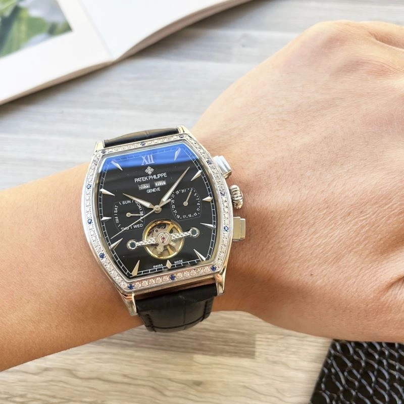Sporty PATEK PHILIPPE Watches 194787
