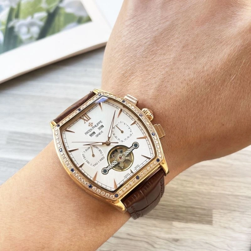 Sporty PATEK PHILIPPE Watches 194787