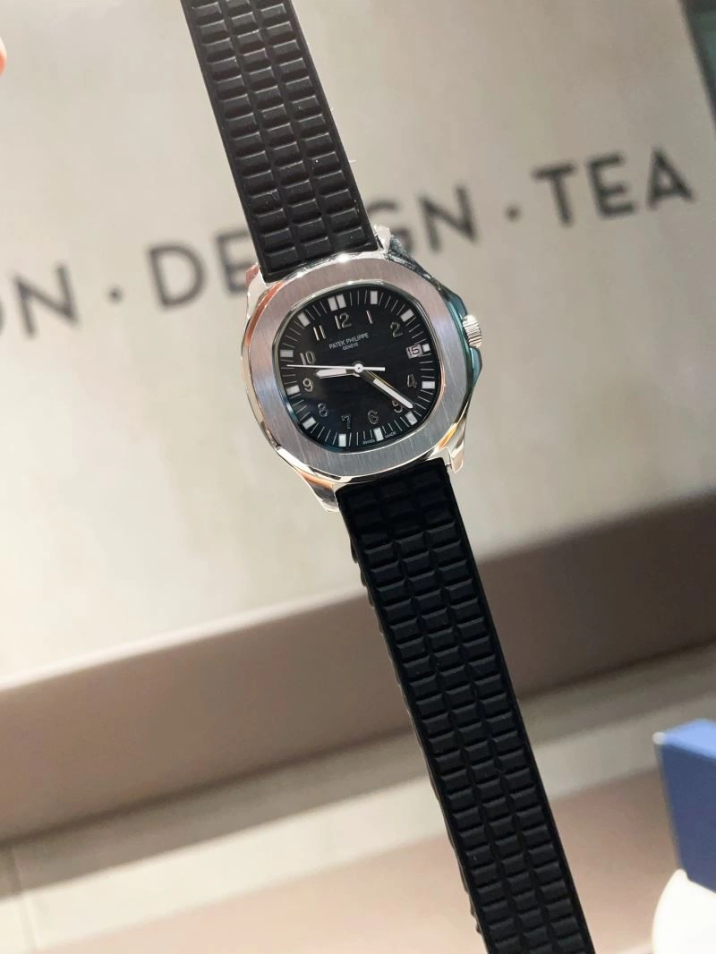 Versatile PATEK PHILIPPE Watches 194453