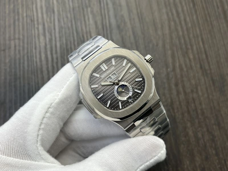 Neat PATEK PHILIPPE Watches 194445