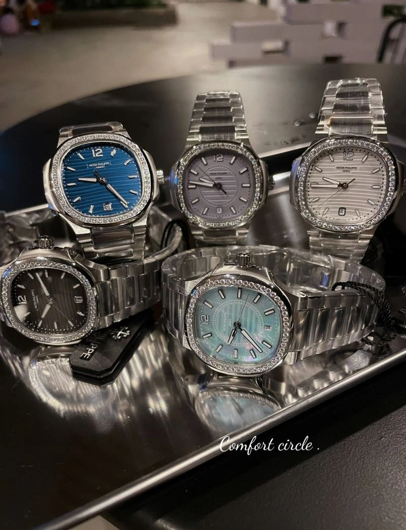 RelaxedFit PATEK PHILIPPE Watches 194449