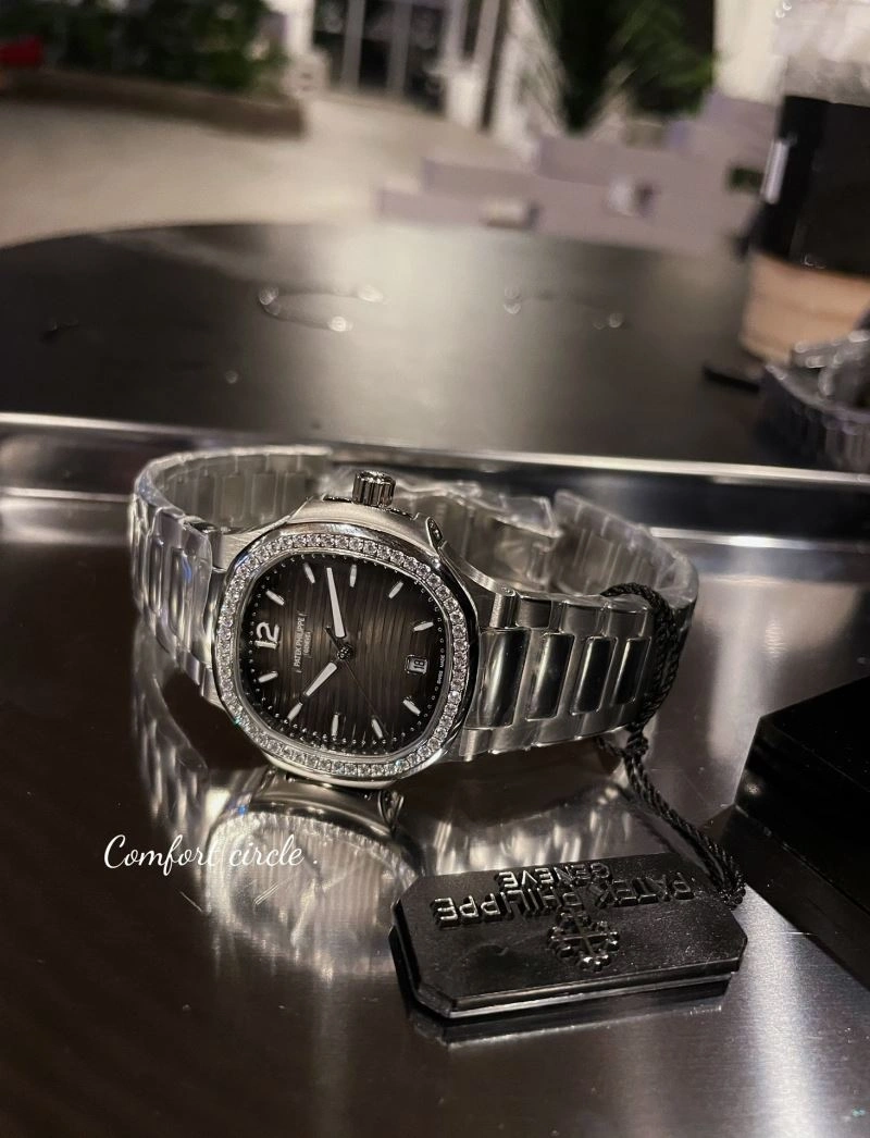 RelaxedFit PATEK PHILIPPE Watches 194449