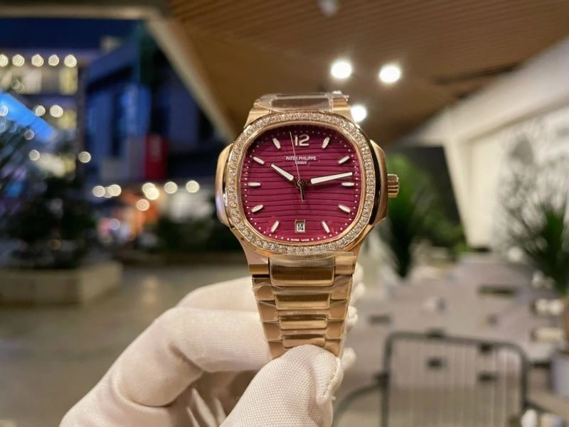 Neat PATEK PHILIPPE Watches 194437