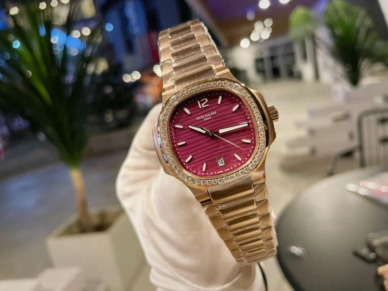 Neat PATEK PHILIPPE Watches 194437